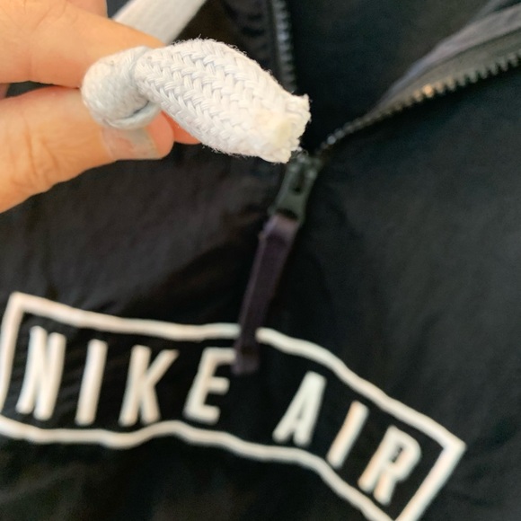 Men’s Nike Air Small 1/4 zip black pullover rain jacket/hooded windbreaker - Picture 2 of 16